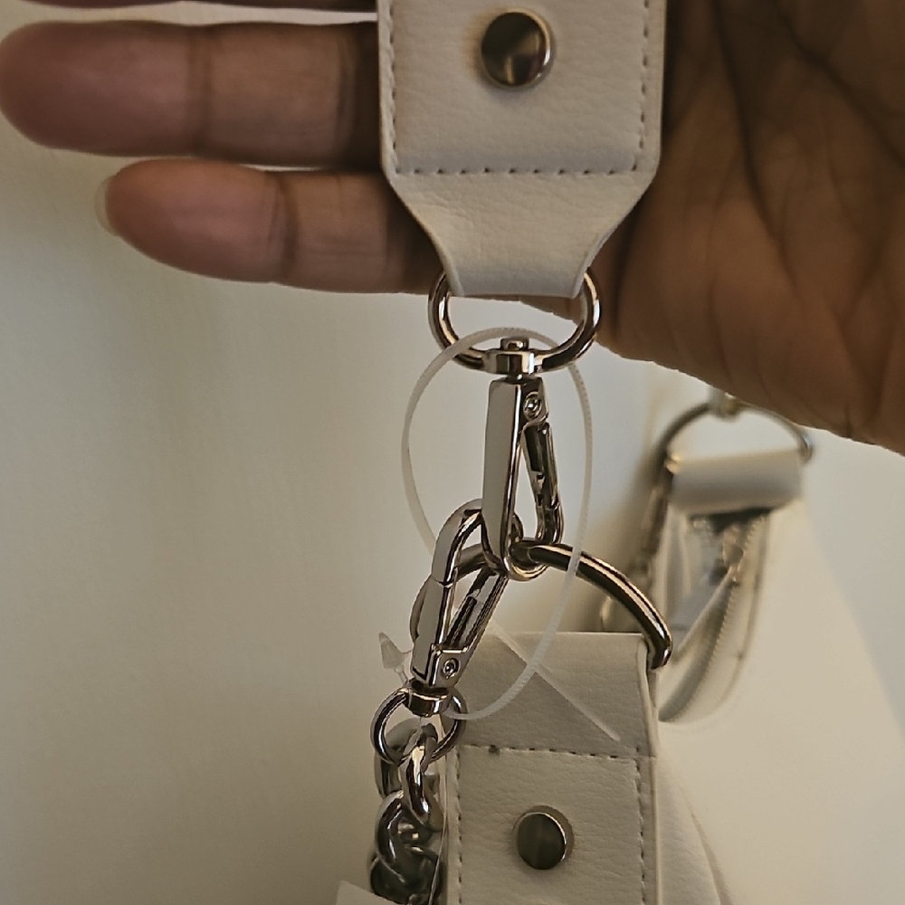 White Chain-Embellished Women's Bag - Picture 6 of 10